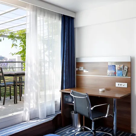 Express Saint Charles, An Ihg Marseille