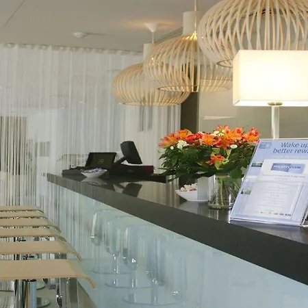 Express Saint Charles, An Ihg Marseille
