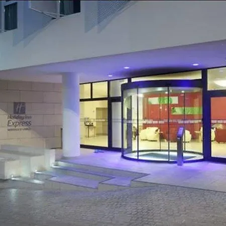 Hotel Express Saint Charles, An Ihg